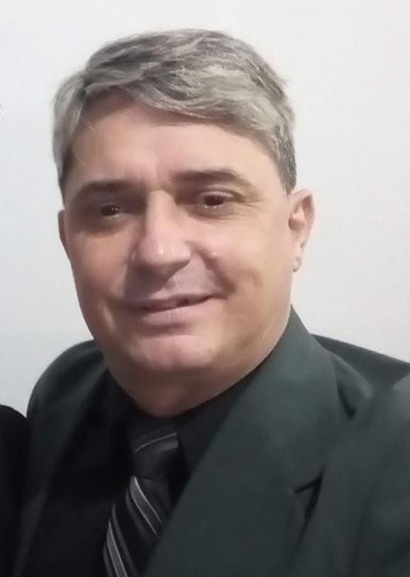 Dr. Adriano de Souza